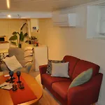 Frednes Cosy Retreat - Short Walking Distance To Centre - Free Private Parking And Internet Apartamento *