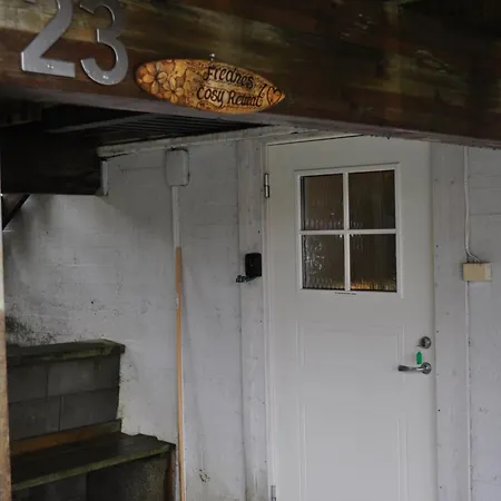 Frednes Cosy Retreat - Everything Within Short Walking Distance To Centre - Free Private Parking And Free Internet Appartamento