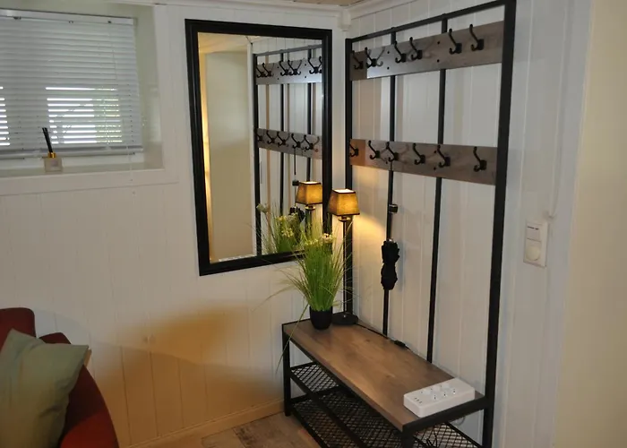 Apartment Frednes Cosy Retreat - Short Walking Distance To Centre - Free Private Parking And Internet Porsgrunn