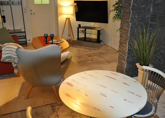 Appartamento Frednes Cosy Retreat - Short Walking Distance To Centre - Free Private Parking And Internet Porsgrunn