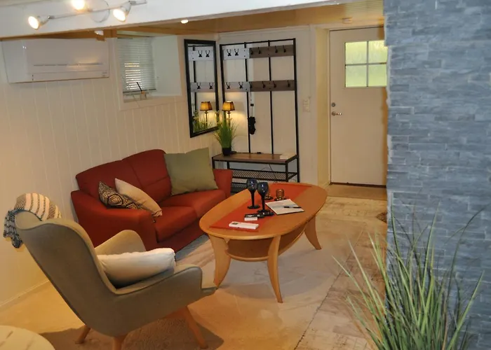 Frednes Cosy Retreat - Short Walking Distance To Centre - Free Private Parking And Internet * Porsgrunn